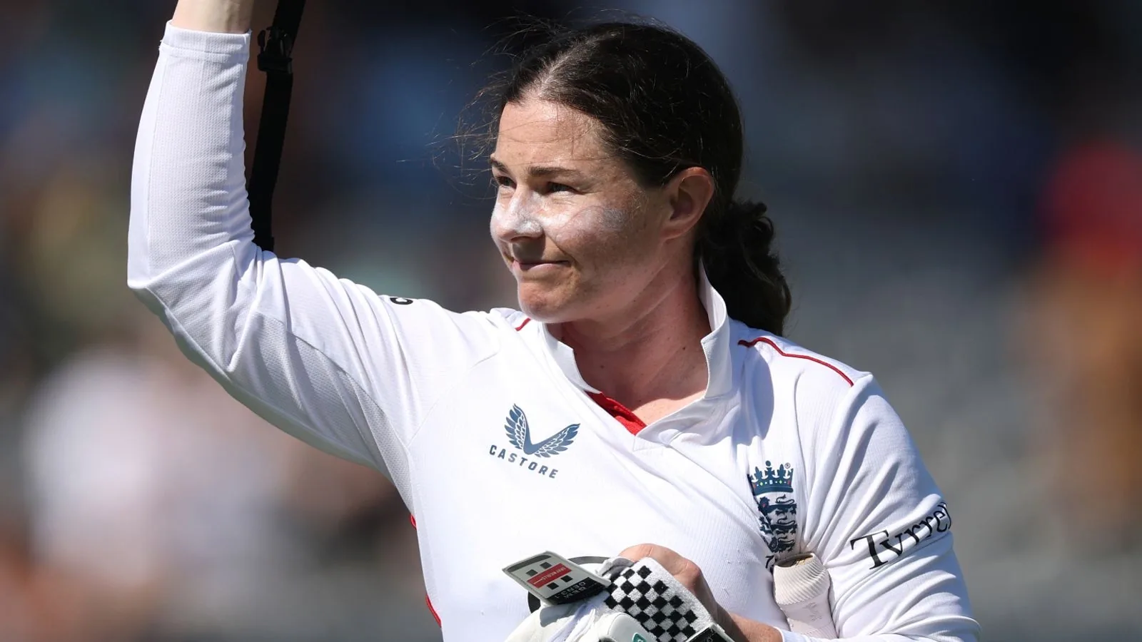 England face heavy defeat as India dominate Lord's Test