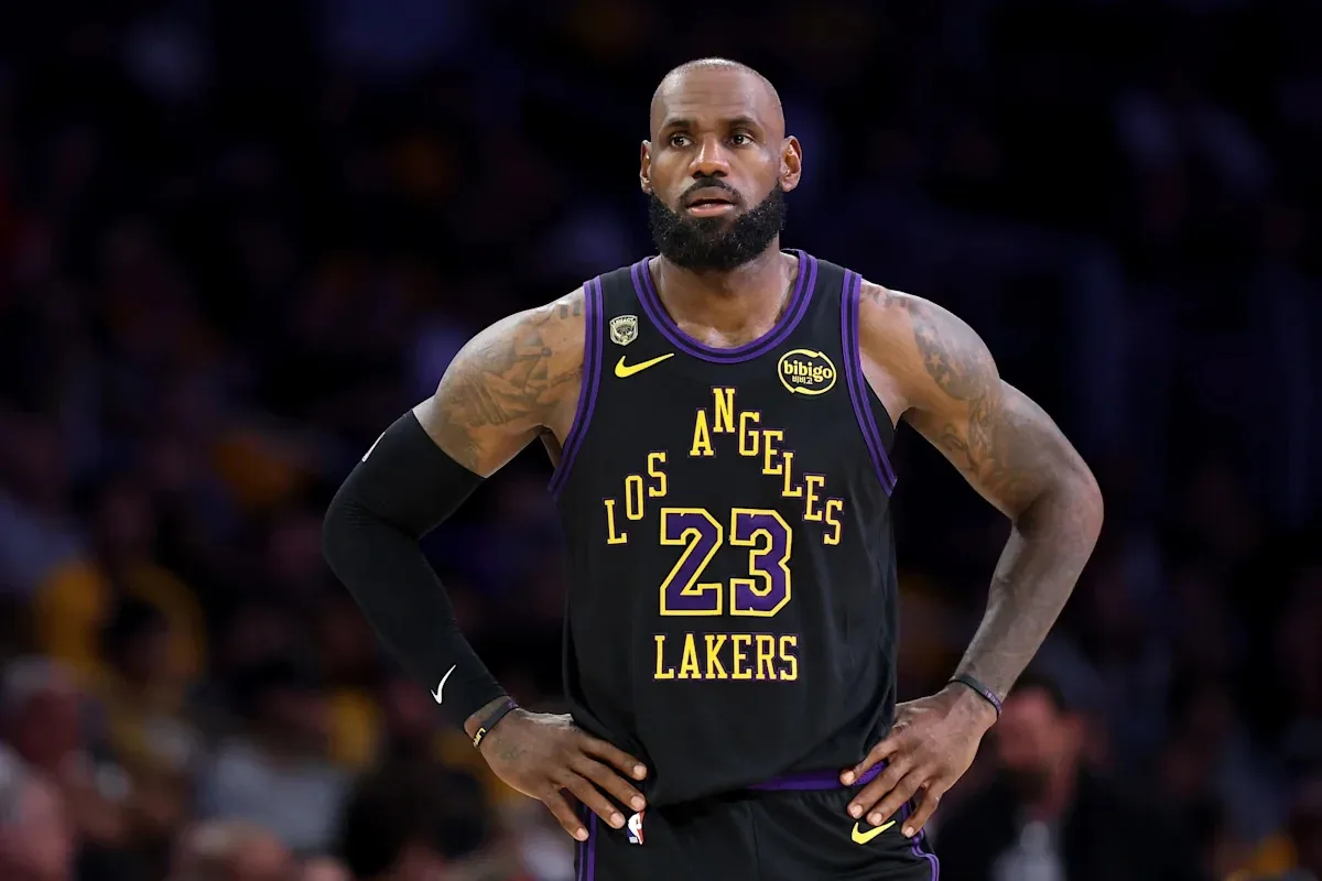LeBron James Finalizes Move to Philadelphia 76ers