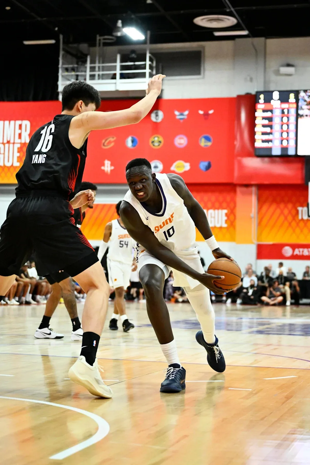 Khaman Maluach Shines in Phoenix Summer League Win Over New Orleans