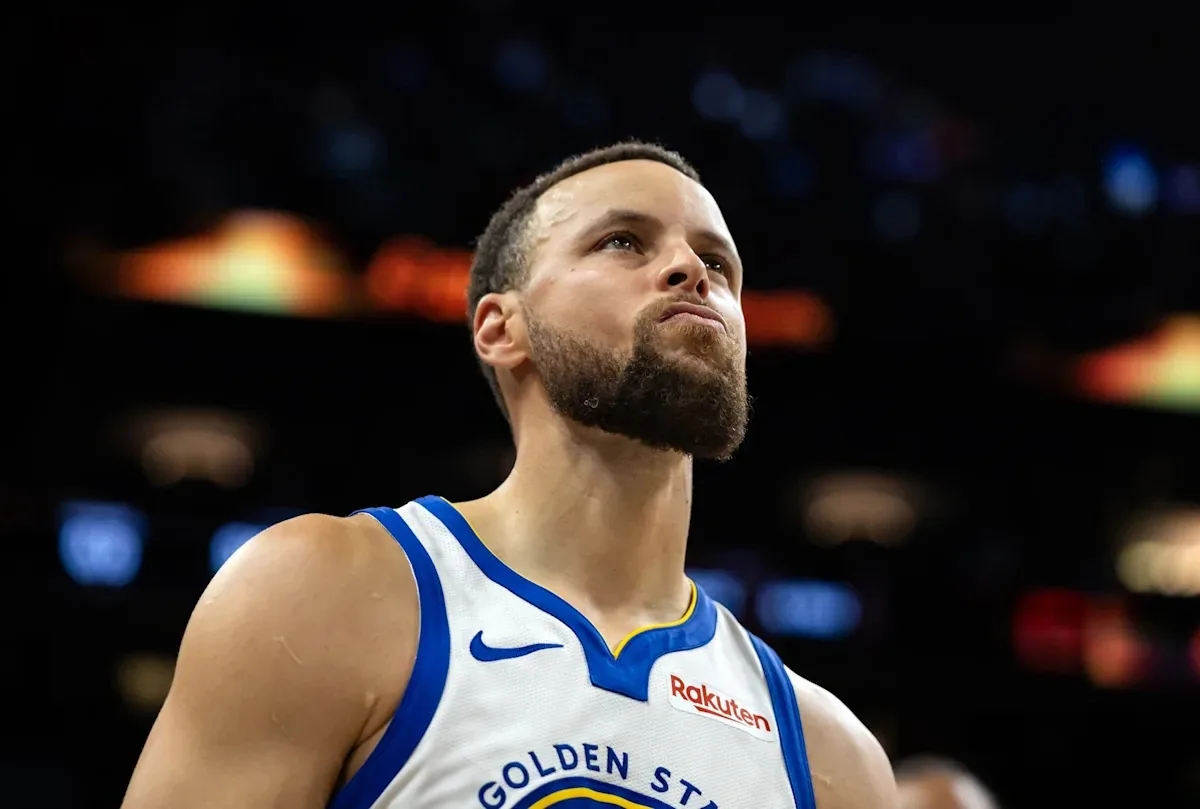 Naismith Basketball Hall of Fame Unveils Stephen Curry Exhibit